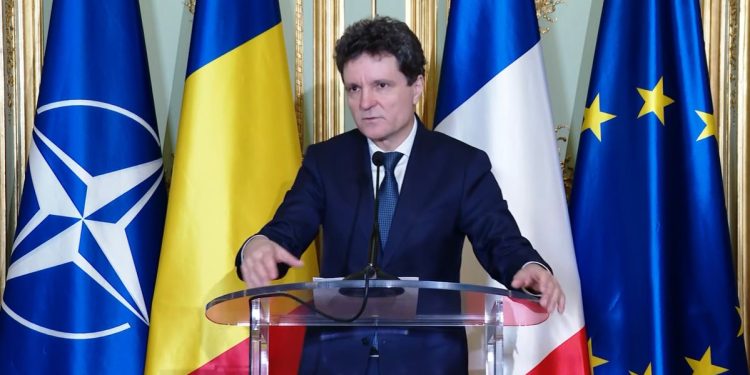 video-nicusor-dan-a-prezentat-concluziile-reuniunii-vitale-pentru-ucraina:-sua-sunt-parte-din-garantiile-de-securitate-/-ce-document-va-fi-trecut-prin-parlament-/-despre-conducerea-serviciilor-secrete:-am-niste-oameni-in-cap-–-hotnews.ro