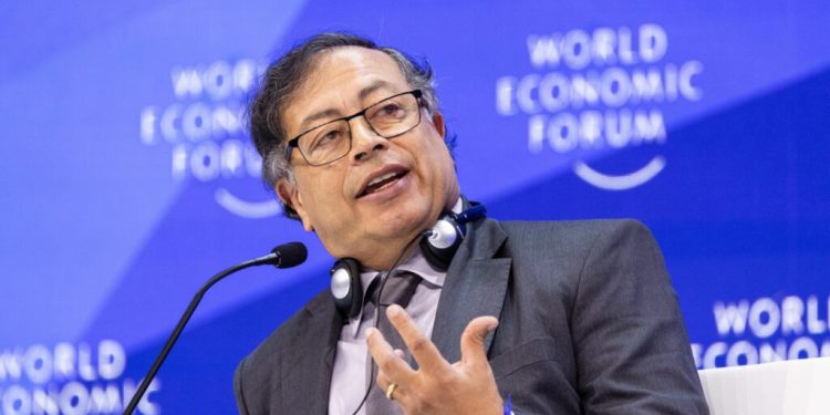 presedintele-columbiei-cheama-oameni-la-proteste-dupa-escaladarea-tensiunilor-cu-administratia-trump