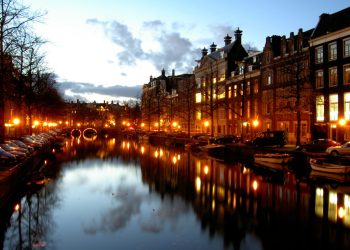 turistii-sunt-penalizati-in-tot-mai-multe-locuri.-ce-destinatii-va-golesc-portofelul