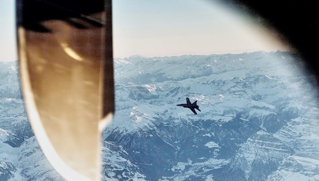 ultima-ora-nicusor-dan-publica-inregistrarea-dintre-turnul-de-control-si-pilotul-de-pe-spartan,-dinainte-ca-avioanele-elvetiene-f-18-sa-escorteze-avionul-presedintelui-/-seful-statului-denunta-un-atac-la-adresa-credibilitatii-romaniei-–-audio-–-hotnews.ro