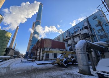 reportaj-cum-arata-cazanul-mare-cat-un-bloc,-care-a-lasat-mii-de-blocuri-din-bucuresti-fara-caldura-si-cine-sunt-doreii-–-hotnews.ro