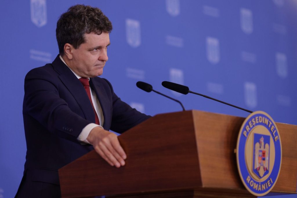 unde-spune-traian-basescu-ca-nicusor-dan-face-o-mare-greseala-este-intr-o-capcana-–-hotnews.ro