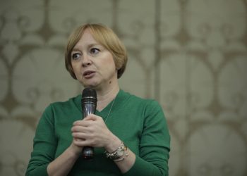 jurnalista-emilia-sercan-dezvaluie-de-cand-a-inceput-sa-verifice-doctoratul-lui-radu-marinescu-/-cum-raspunde-atacurilor-psd-–-hotnews.ro