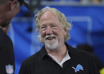 politia-americana-incearca-sa-dea-de-urma-actorului-timothy-busfield-si-a-cerut-ajutorul-us-marshals-–-hotnews.ro