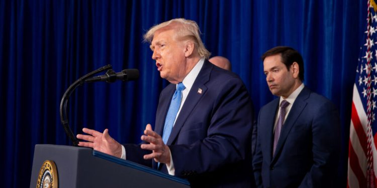 trump-catre-protestatarii-din-iran:-ajutorul-e-pe-drum-preluati-controlul-asupra-institutiilor.-sua-anuleaza-discutiile-cu-teheranul-/-bilantul-deceselor-a-ajuns-la-2000-de-persoane