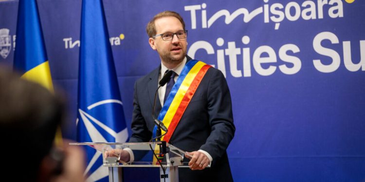 dominic-fritz,-mesaj-de-sustinere-pentru-protestatarii-iranieni:-am-toata-admiratia-pentru-iranienii-care-ies-in-strada-si-isi-risca-viata-pentru-dreptul-de-a-trai-liber”