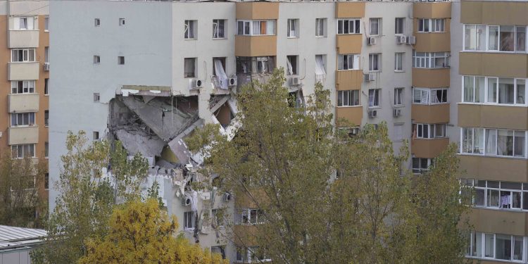 proprietarii-apartamentelor-din-blocul-din-rahova-afectat-de-explozia-din-octombrie,-scutiti-de-taxe-si-impozite-in-2026-anuntul-primarului-–-hotnews.ro
