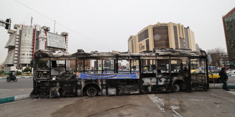 avertismentul-transmis-de-casa-alba,-chiar-daca-iranul-a-suspendat-sute-de-executii-–-hotnews.ro