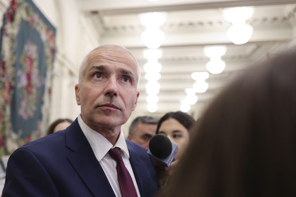 ultima-ora:-teza-de-doctorat-a-ministrului-radu-marinescu-va-fi-verificata-de-universitatea-unde-si-a-obtinut-o-–-hotnews.ro