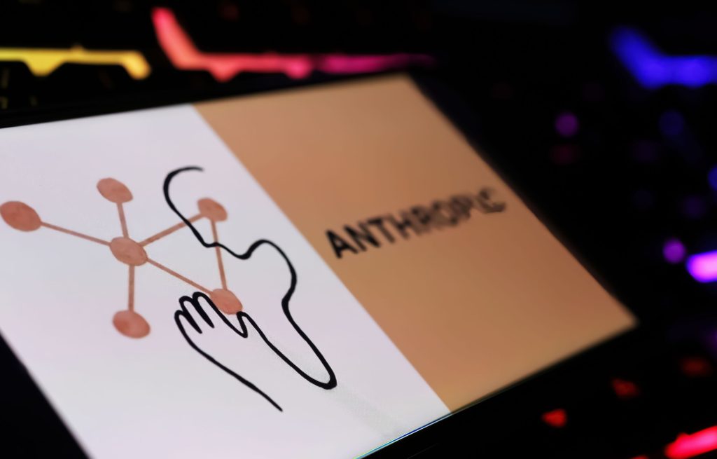 inteligenta-artificiala-accelereaza-productivitatea-in-economiile-bogate,-dar-poate-lasa-in-urma-tarile-cu-venituri-mici,-arata-un-raport-al-unei-cunoscute-companii-de-ai-–-hotnews.ro