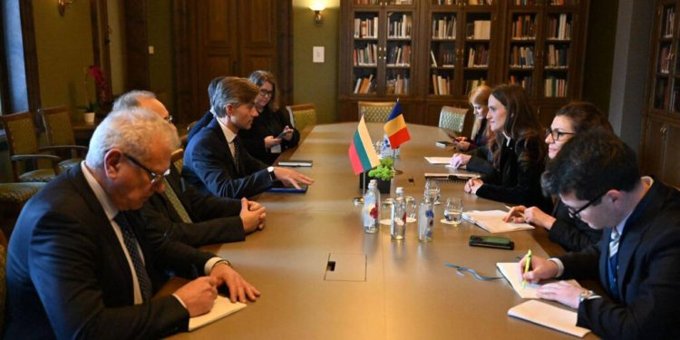 romania-isi-intareste-relatiile-cu-tarile-nordice-si-promoveaza-aderarea-la-ocde