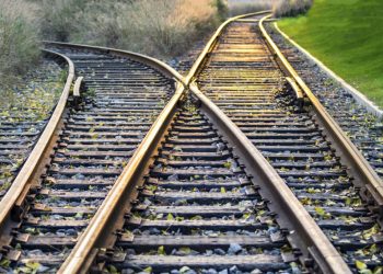 doua-trenuri-de-mare-viteza-au-deraiat-in-spania.-cel-putin-doua-persoane-au-murit