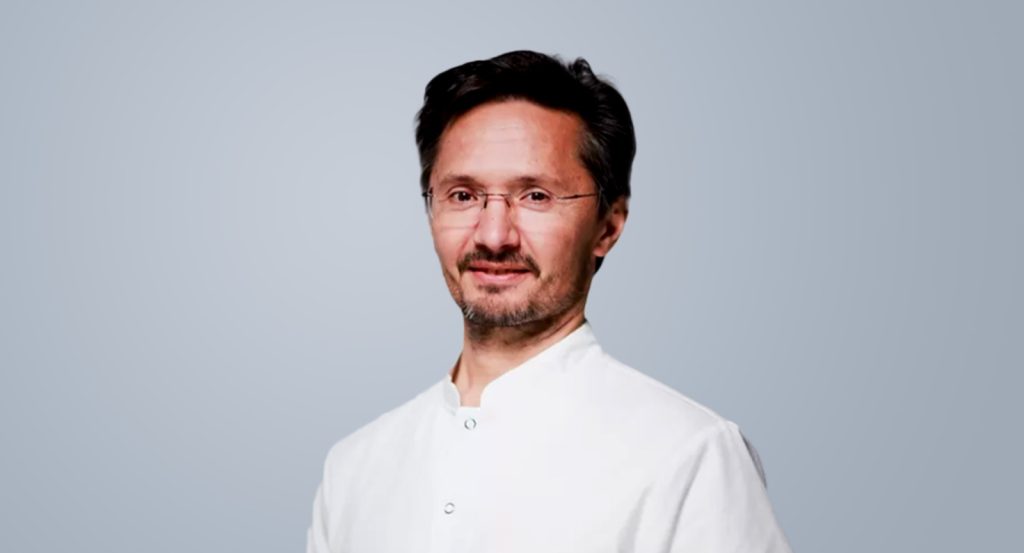 7000-de-pasi-pe-zi-nu-sunt-sport-si-nu-sunt-suficienti-pentru-coloana-ce-miscare-recomanda-dr-adrian-bodiu,-neurochirurg-medlife,-si-cand-ajuta-infiltratiile-sau-interventiile-minim-invazive-–-hotnews.ro