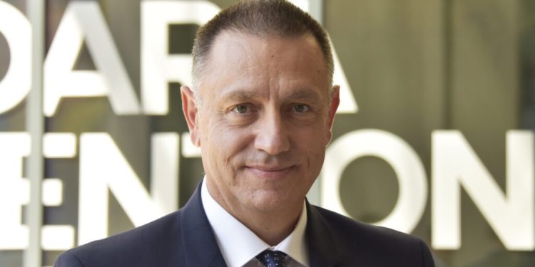 fifor:-romania-nu-mai-poate-fi-guvernata-cu-toporul.-nu-poti-repara-o-economie-in-criza-taind-la-nesfarsit