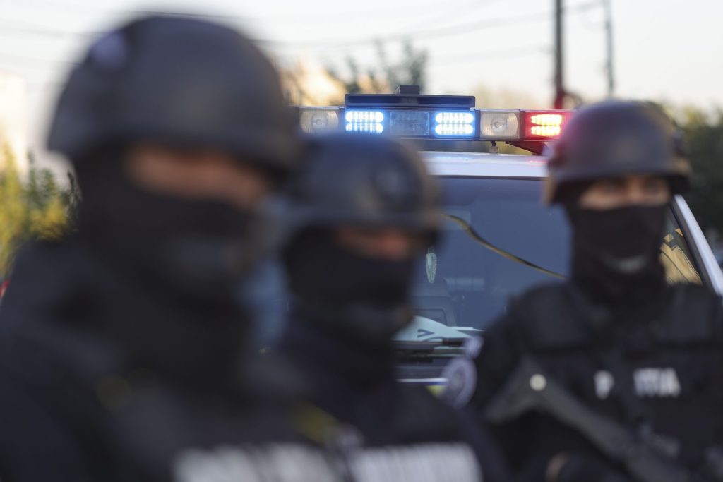 un-primar-din-judetul-giurgiu,-acuzat-de-pornografie-infantila-dupa-ce-a-trimis-unei-minore-imagini-indecente-perchezitii-la-primarie-si-la-locuinta-edilului-–-hotnews.ro