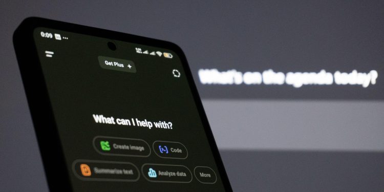 nota-obtinuta-de-chatgpt-la-examenele-de-admitere-la-universitate-in-japonia-–-hotnews.ro