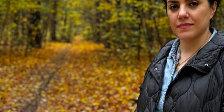 maryam,-jurista-in-iran,-cofetareasa-in-romania:-nu-suntem-doar-emigrante!-suntem-femei-educate,-fortate-sa-ne-reconstruim-identitatea-de-la-zero-–-hotnews.ro