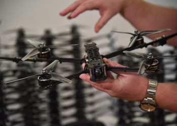 franta-comanda-pentru-prima-data-drone-kamikaze-cu-raza-lunga-de-actiune