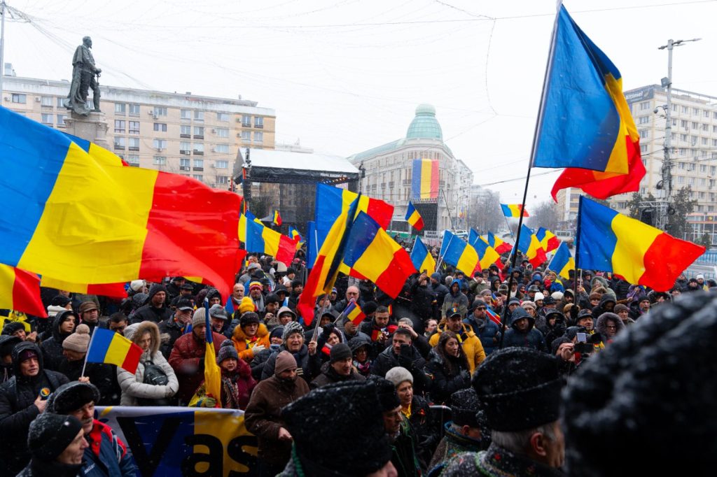 foto/video-manifestatie-aur-la-iasi,-de-ziua-unirii-principatelor-petrisor-peiu:-mai-avem-inca-a-saptea-parte-a-romaniei,-dincolo-de-prut,-si-trebuie-sa-o-aducem-acasa-–-hotnews.ro