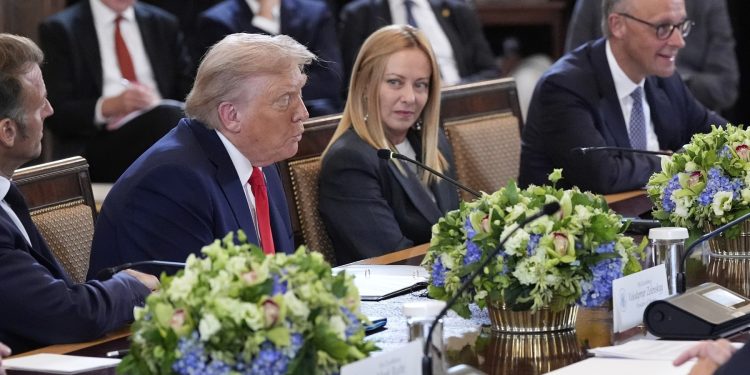 italia,-curtata-de-sua-pentru-forta-de-stabilizare-din-gaza-administratia-trump-invita-roma-sa-fie-membru-fondator-–-hotnews.ro