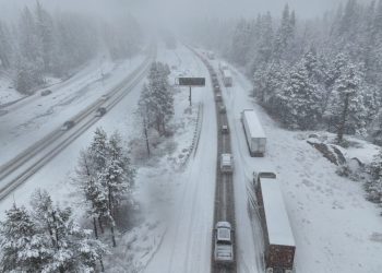 aproape-10.000-de-zboruri-anulate-din-cauza-unei-furtuni-puternice-de-iarna-care-a-lovit-o-mare-parte-din-sua