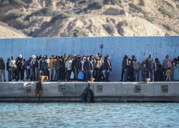 grecia-vrea-sa-inaspreasca-pedepsele-pentru-migratia-ilegala,-cu-inchisoare-pe-viata-si-expulzari-imediate-zeci-de-ong-uri-critica-proiectul-–-hotnews.ro