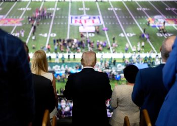 motivul-pentru-care-donald-trump-nu-va-fi-in-tribune-la-super-bowl-ul-din-acest-an-–-hotnews.ro