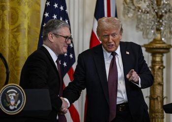 trump-revine-asupra-declaratiilor-condamnate-de-premierul-keir-starmer-mesaj-la-superlativ-despre-soldatii-britanici-–-hotnews.ro