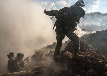 cum-era-cand-razboiul-avea-si-armata-din-romania-participanta:-intr-o-tara-din-europa-imaginea-militarilor-nostri-e-excelenta-si-atunci-a-venit-un-soldat-roman-–-hotnews.ro