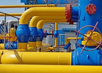 ue-adopta-interzicerea-importurilor-de-gaze-rusesti-pana-in-2027,-in-ciuda-opozitiei-ungariei