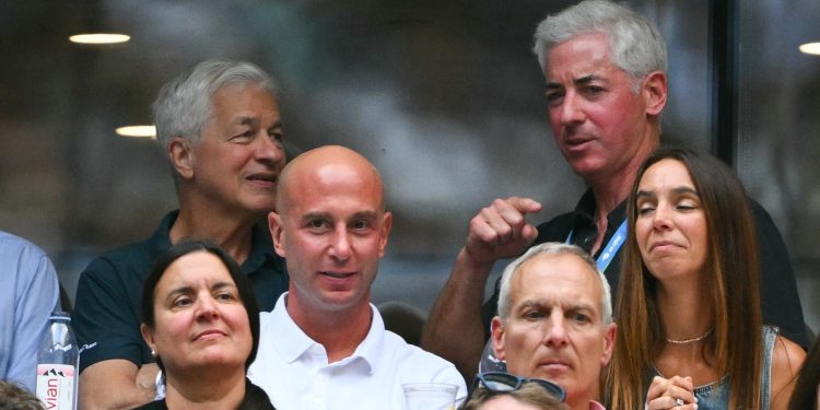 un-cunoscut-miliardar-de-pe-wall-street-a-donat-bani-familiei-lui-alex-pretti,-barbatul-impuscat-mortal-de-ice-la-minneapolis-intr-un-nou-incident-socant-–-hotnews.ro