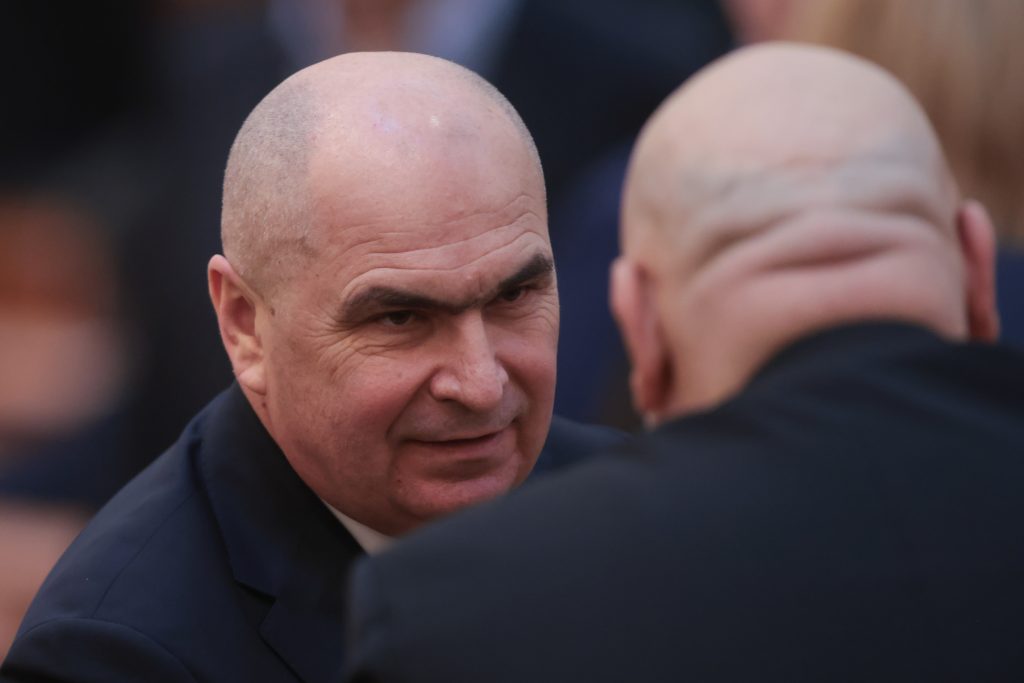 ministerul-pe-care-nu-il-vrea-nimeni-ilie-bolojan-nu-a-gasit-inca-un-ministru-al-educatiei,-la-mai-bine-de-o-luna-de-la-demisia-lui-daniel-david-–-hotnews.ro