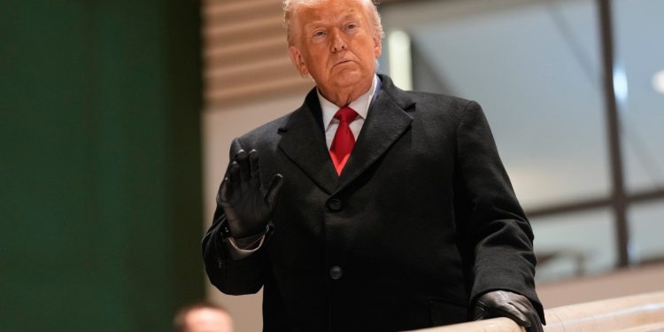 perchezitii-fbi-intr-un-centru-electoral-din-georgia,-dupa-ce-donald-trump-a-reluat-acuzatiile-de-frauda-privind-alegerile-din-2020-–-hotnews.ro