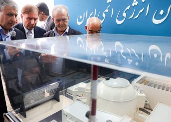 rusia-spune-ca-e-pregatita-sa-isi-evacueze-personalul-de-la-centrala-nucleara-bushehr-din-iran:-tinem-degetul-pe-puls-–-hotnews.ro