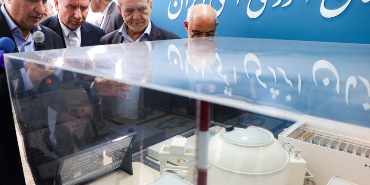 rusia-spune-ca-e-pregatita-sa-isi-evacueze-personalul-de-la-centrala-nucleara-bushehr-din-iran:-tinem-degetul-pe-puls-–-hotnews.ro