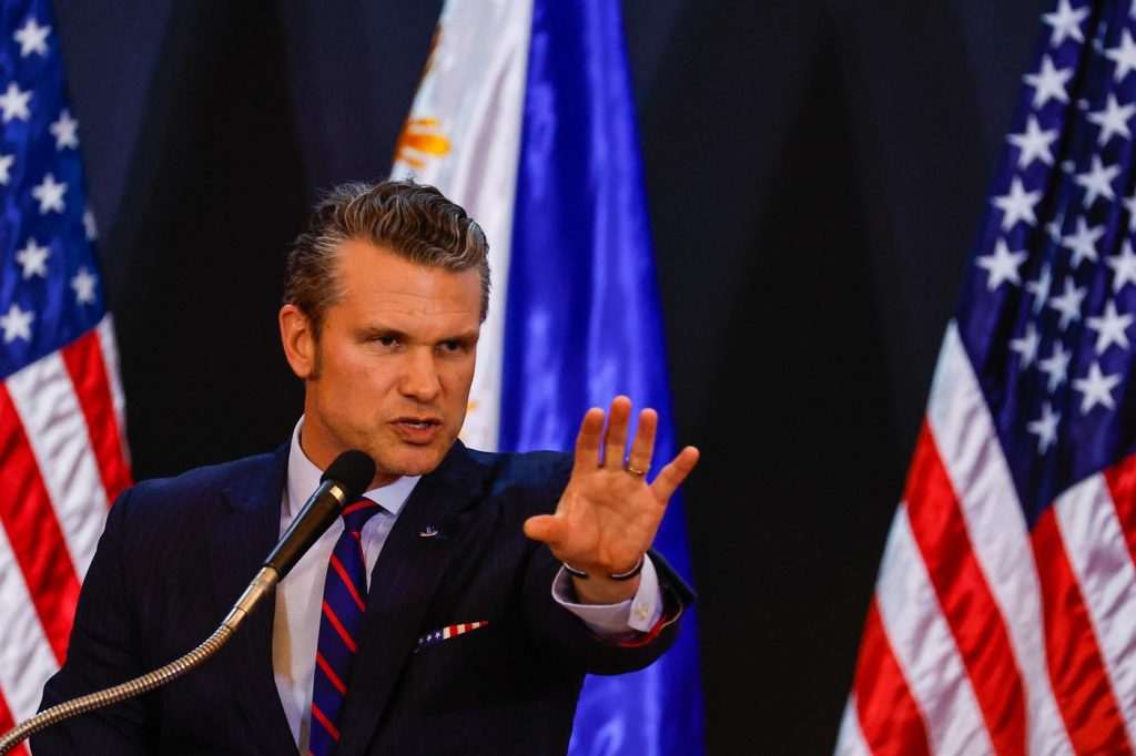 intr-un-gest-extrem-de-neobisnuit,-seful-pentagonului-spune-pas,-pentru-a-doua-oara-la-rand,-unei-importante-reuniuni-nato-–-hotnews.ro