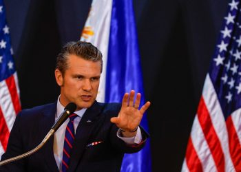 intr-un-gest-extrem-de-neobisnuit,-seful-pentagonului-spune-pas,-pentru-a-doua-oara-la-rand,-unei-importante-reuniuni-nato-–-hotnews.ro