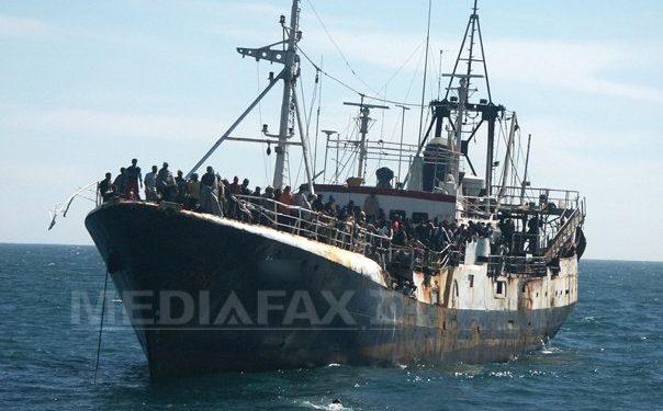 reactii-furioase-in-europa-dupa-ce-spania-a-legalizat-prin-decret-500.000-de-migranti-ilegali-/-acestia-vor-obtine-drept-de-libera-circulatie-in-spatiul-schengen