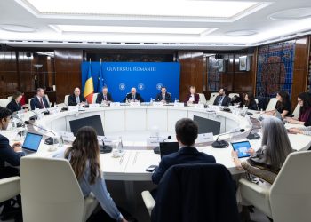 bolojan,-intrebat-de-investitori-despre-perspective:-din-primavara-anului-viitor,-mandatul-de-prim-ministru-va-fi-preluat-de-psd