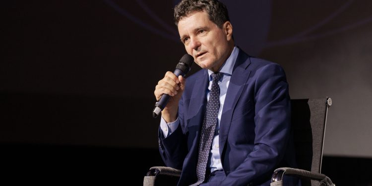 nicusor-dan:-exista-o-stare-de-tensiune-in-societate,-multe-nemultumiri-acumulate-a-scazut-puterea-de-cumparare-/-ce-spune-despre-riscul-cresterilor-de-taxe-–-hotnews.ro