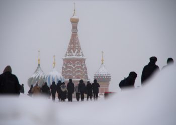 foto/video-moscova,-la-cea-mai-abundenta-ninsoare-din-ultimele-doua-secole-cum-explica-meteorologii-intensitatea-–-hotnews.ro