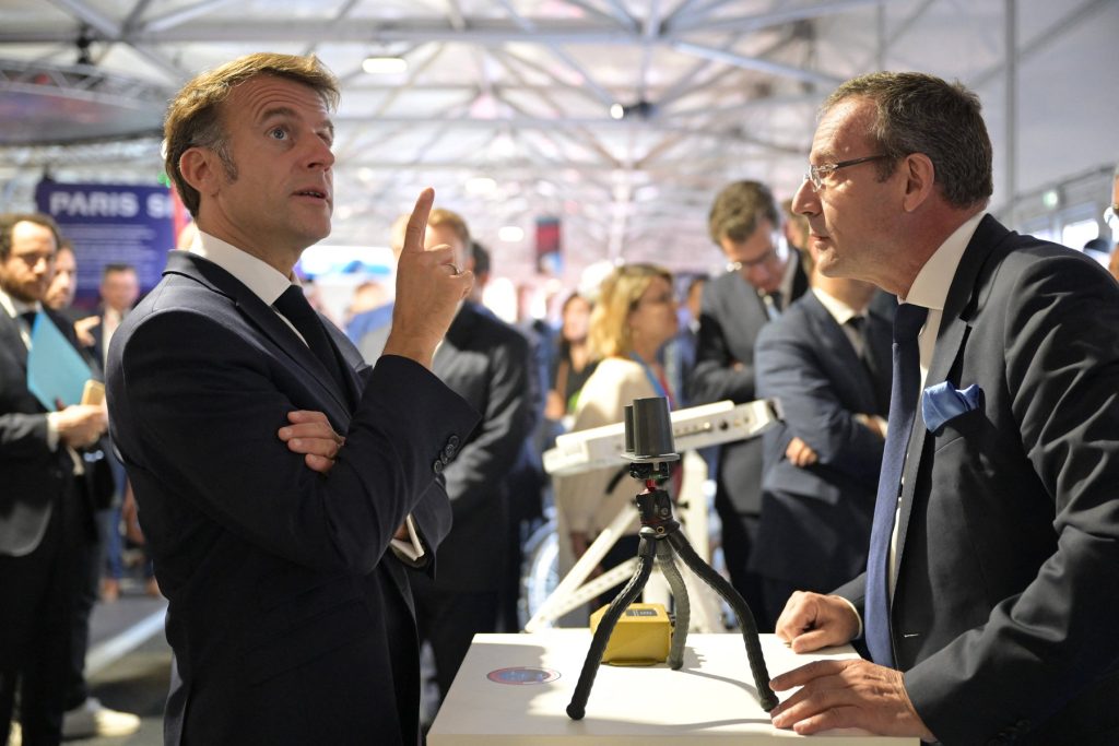 franta-invoca-suveranitatea-nationala-si-blocheaza-singurul-rival-din-europa-al-starlink-sa-isi-vanda-antenele-de-la-sol-–-hotnews.ro