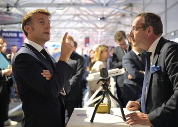 franta-invoca-suveranitatea-nationala-si-blocheaza-singurul-rival-din-europa-al-starlink-sa-isi-vanda-antenele-de-la-sol-–-hotnews.ro