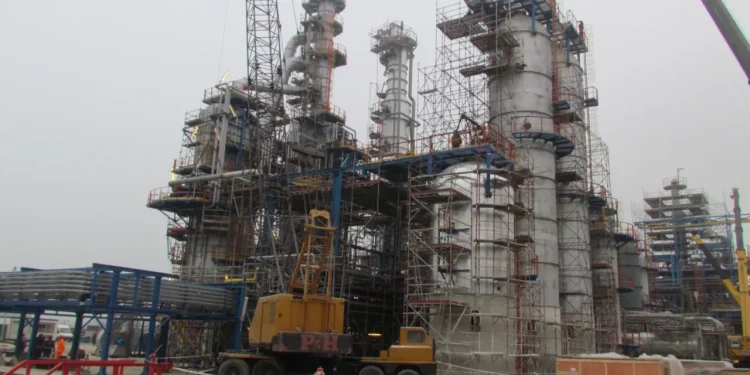 angajatii-de-la-petromidia-navodari-au-iesit-in-strada