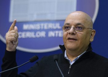 arafat-avertizeaza-asupra-impactului-retelelor-sociale:-daca-nu-se-iau-masuri-riscam-ca-generatiile-viitoare-sa-aiba-probleme-foarte-mari-de-integrare