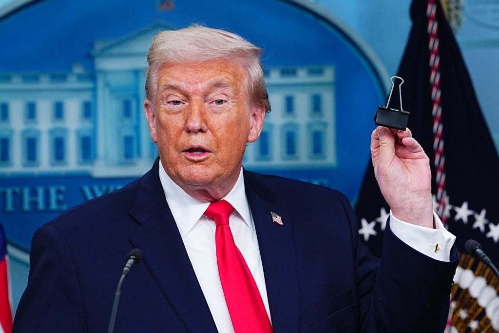 trump-escaladeaza-retorica-electorala-si-cere-republicanilor-sa-nationalizeze-alegerile-ce-inseamna-acest-lucru-–-hotnews.ro