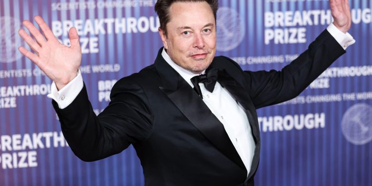 elon-musk-anunta-ca-spacex-a-cumparat-o-alta-companie-a-sa-intr-o-tranzactie-ce-spulbera-recordul-de-25-de-ani-al-vodafone:-vom-crea-un-soare-constient-care-sa-inteleaga-universul-–-hotnews.ro
