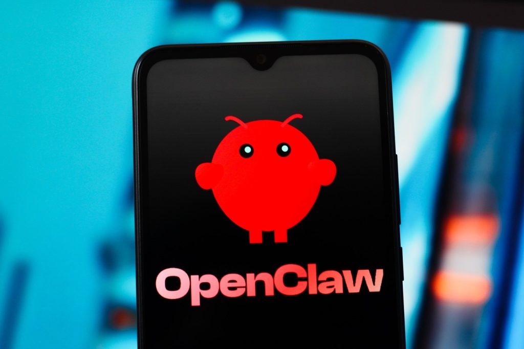 ce-este-openclaw,-numele-care-starneste-entuziasm-si-temeri-de-la-silicon-valley-la-beijing:-acesti-agenti-par-sa-se-apropie-de-inteligenta-umana-–-hotnews.ro