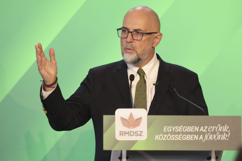 taxele-si-impozitele-locale-pot-fi-taiate-cu-50%,-afirma-kelemen-hunor-limita-de-suportabilitate-a-fost-depasita-–-hotnews.ro