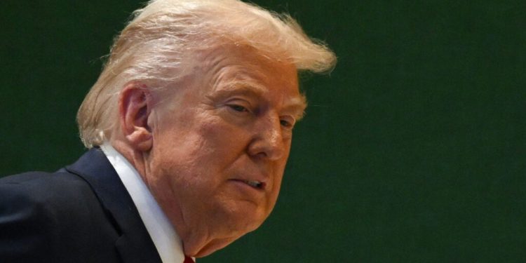 trump-sustine-ca-putin-si-a-respectat-cuvantul,-in-ciuda-atacului-masiv-asupra-kievului